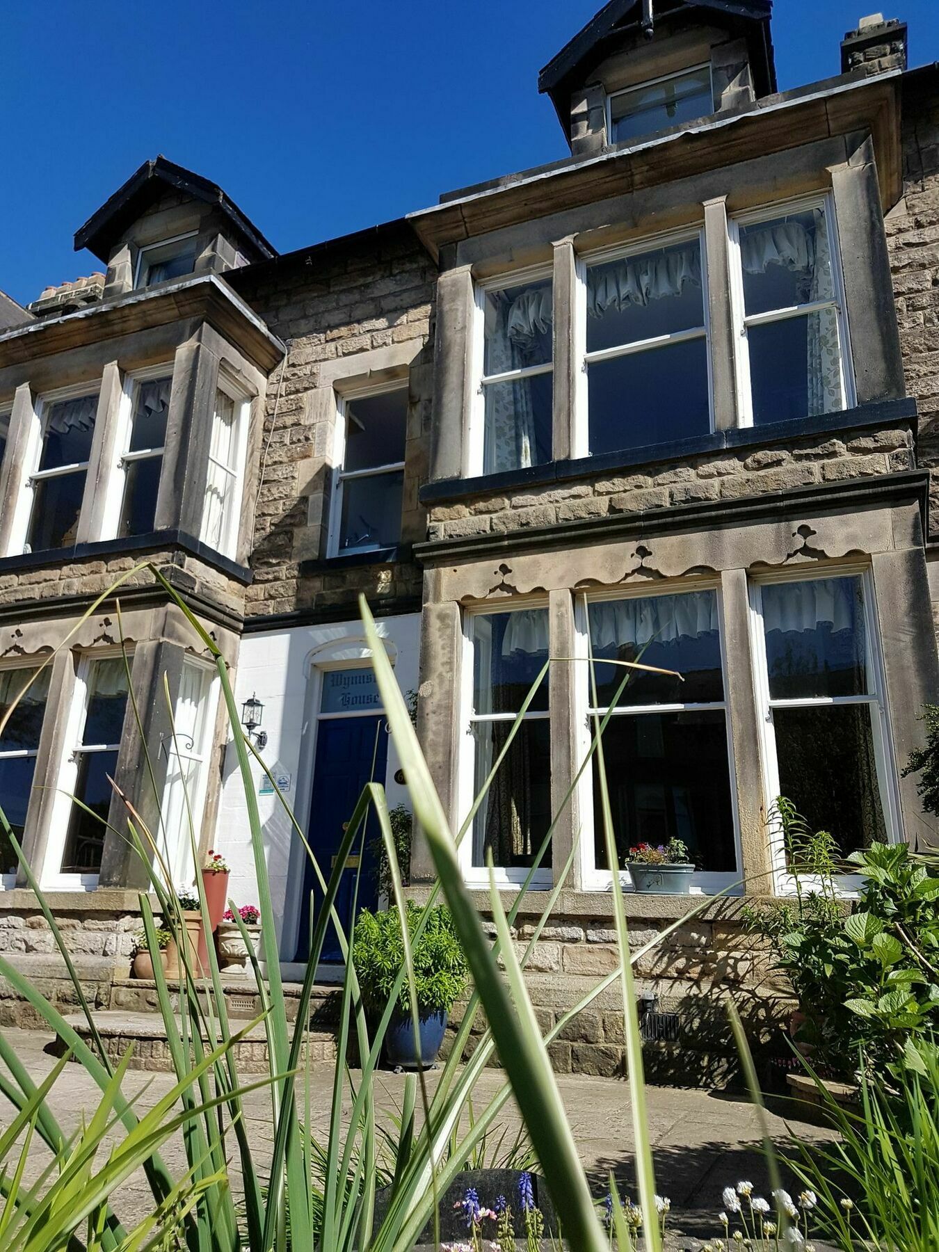 Wynnstay House Harrogate Exterior photo